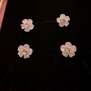Kmeosch Floral Lavender Earring studs.